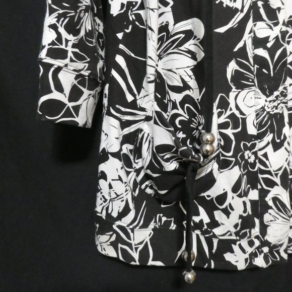 GOOD FORTUNE | large | Black and White Floral Snap Button-Up Jacket | NWOT - Picture 7 of 16